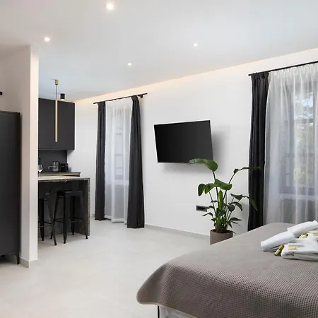 Twins Amphitheatre Apartment *